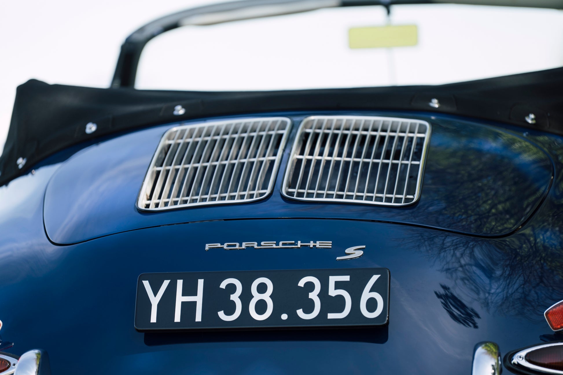 Historical plates and engine hood. 1962 Porsche 356 B 1600 S T6.