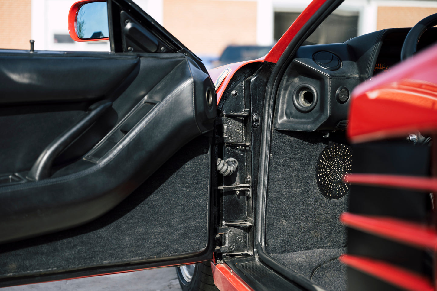 Door mechanism detail. 1991 Ferrari Testarossa.