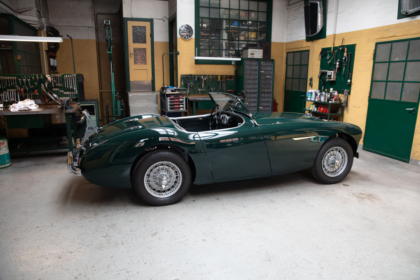 1956 Austin Healey 100/4 BN2
