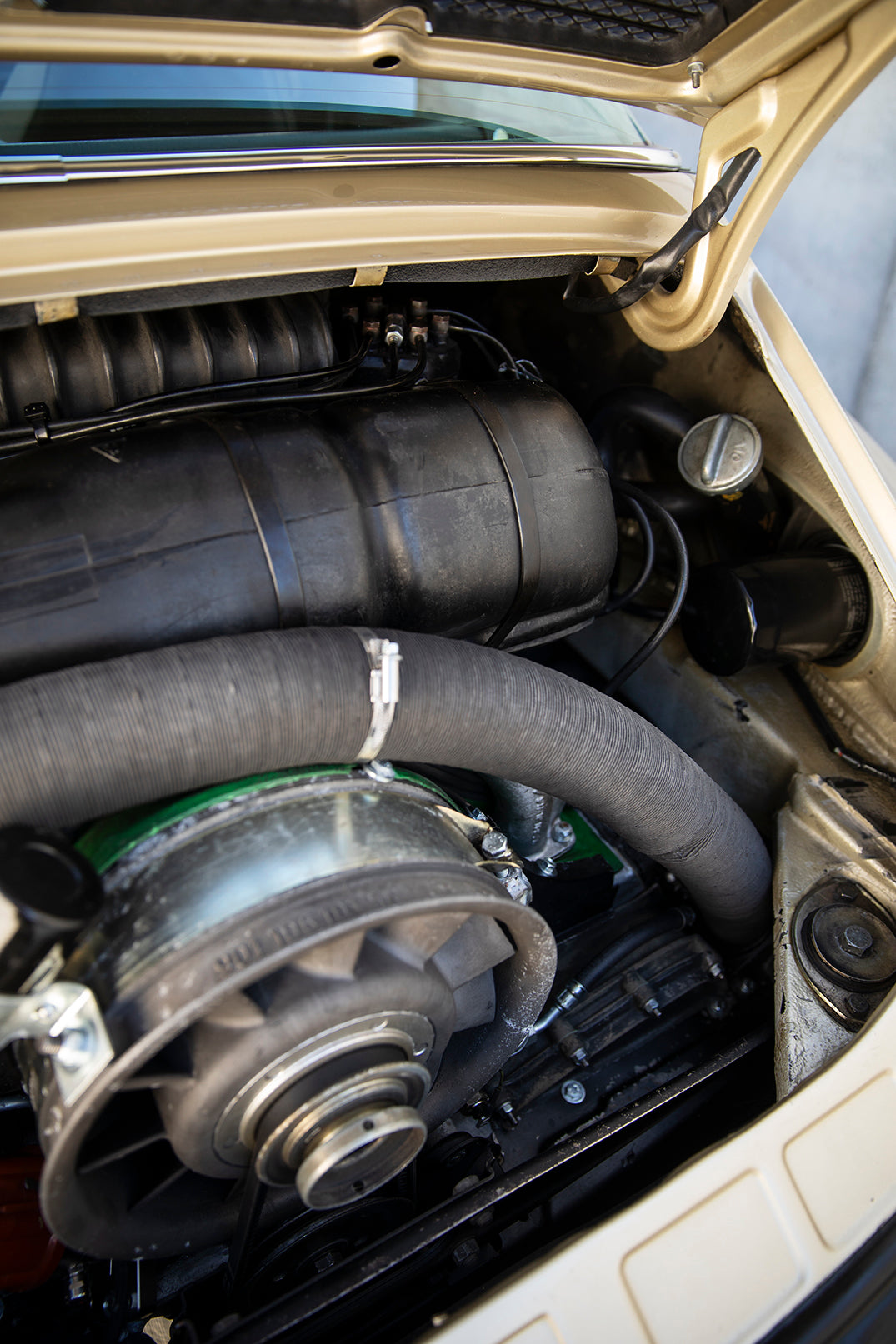 Engine. 1975 Porsche 911S Targa.