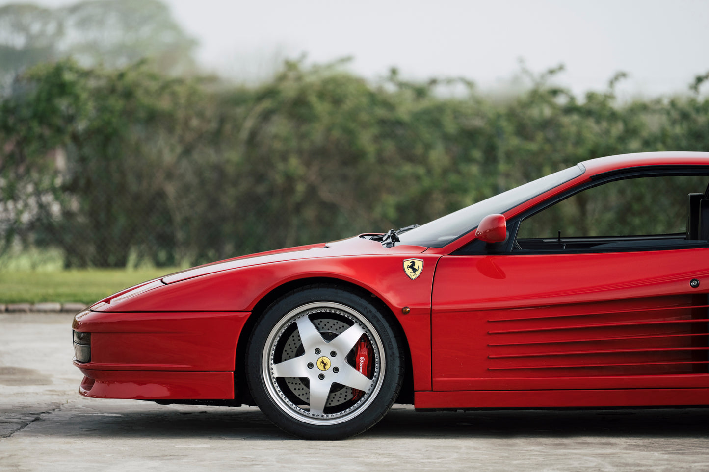 Front part closeup of 1991 Ferrari Testarossa.