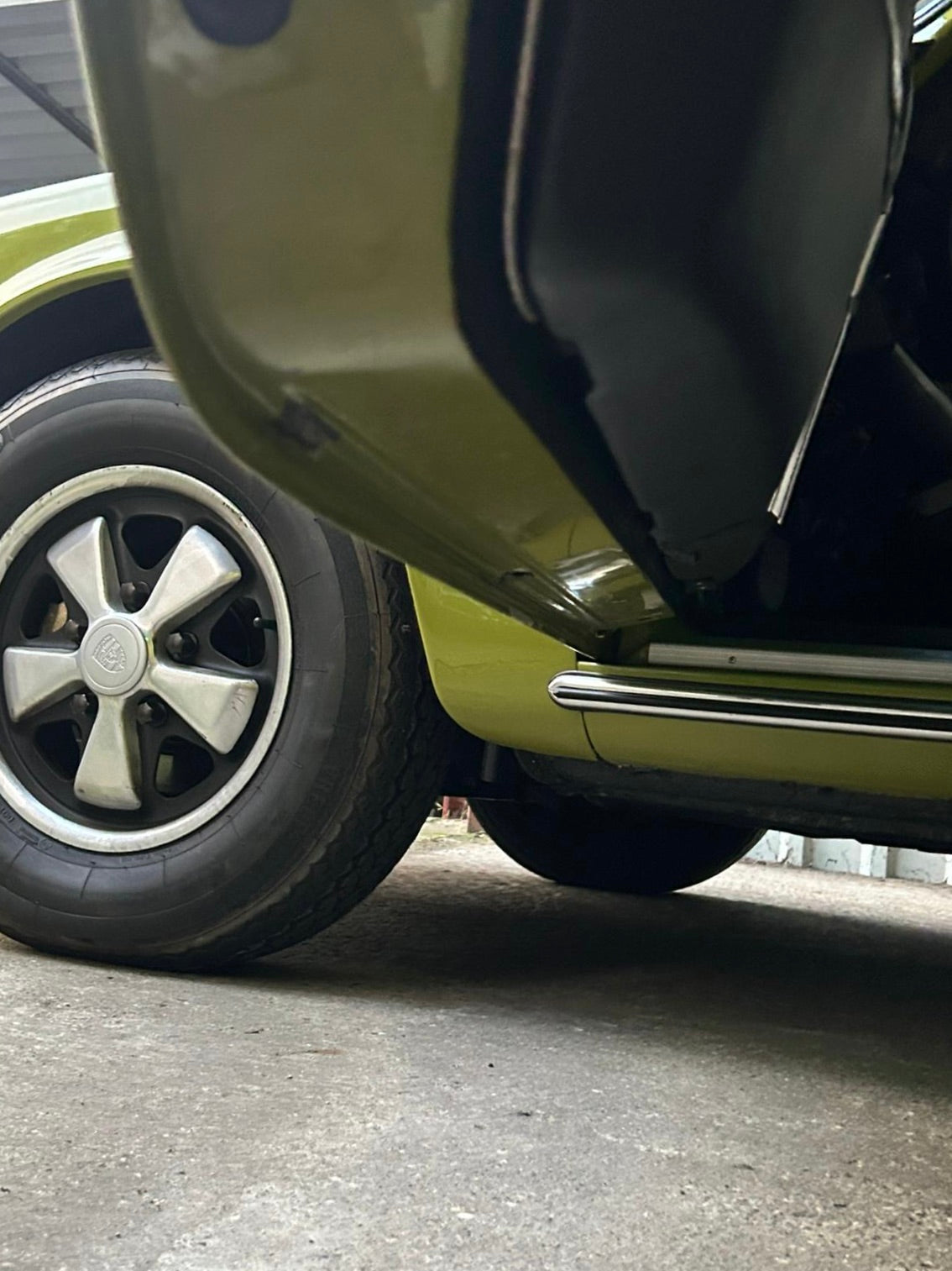 1969 Porsche 911T 2.0Litre Olive Green