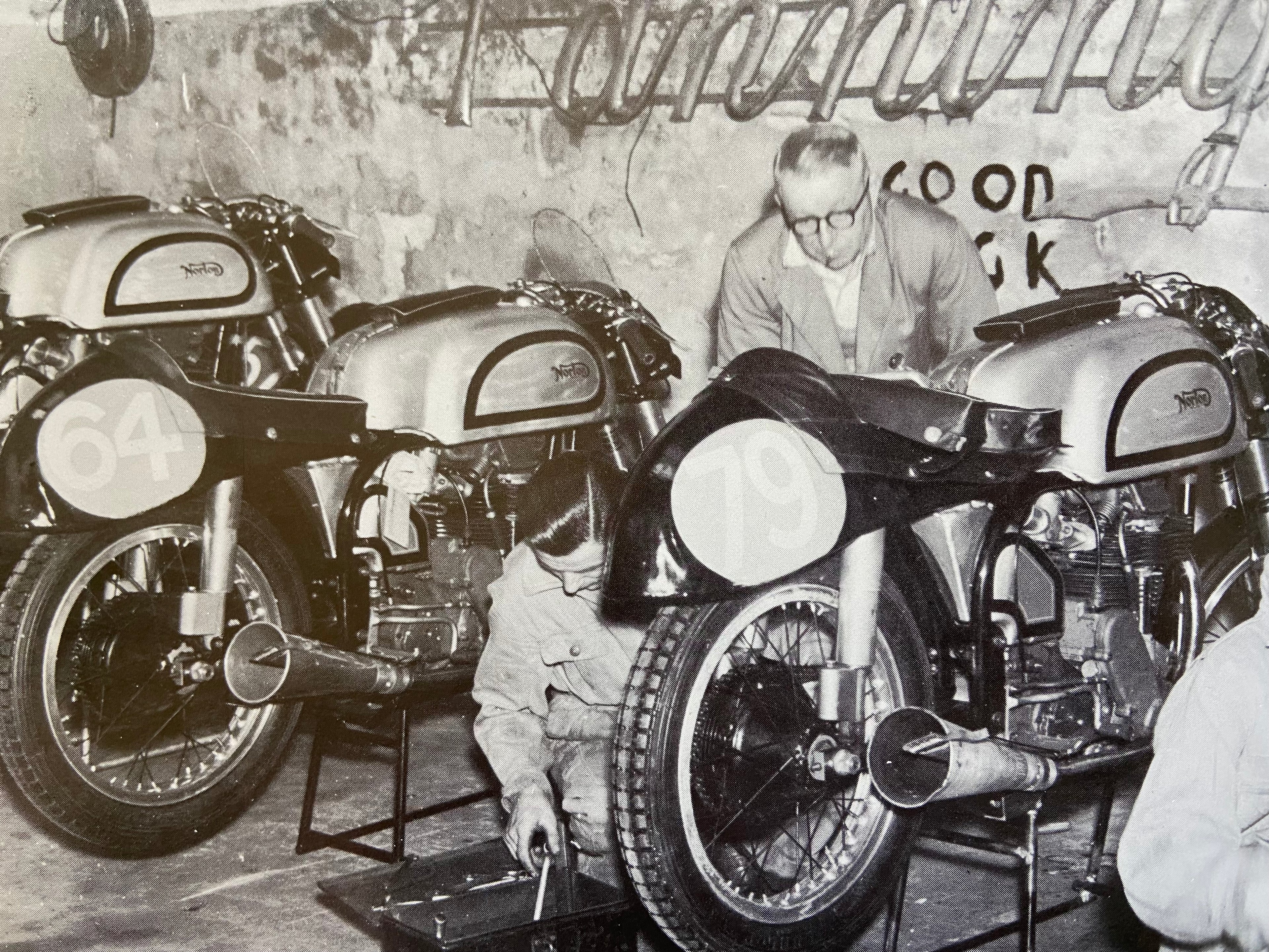 MOTORCYCLES ARCHIVE