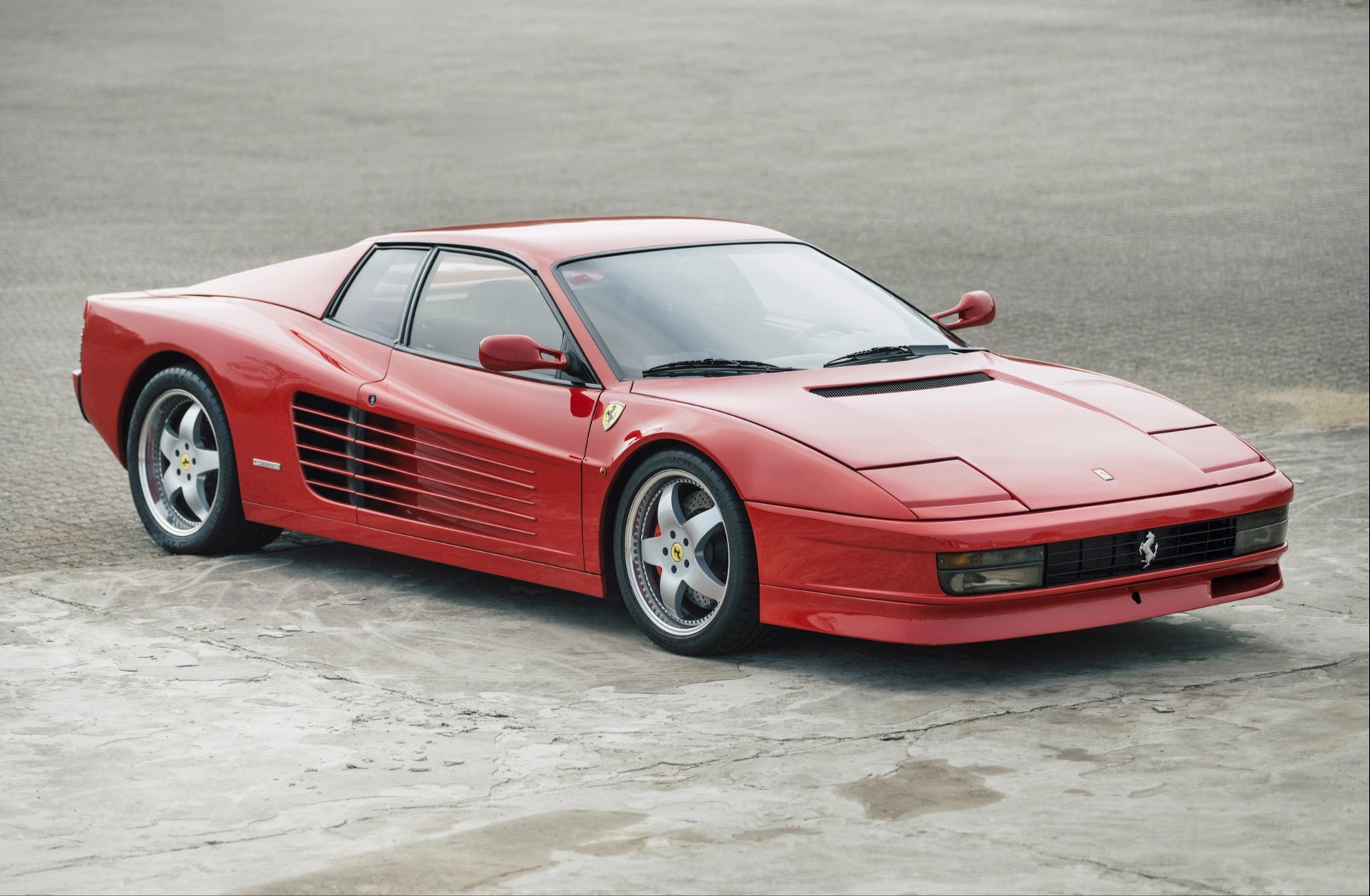 Beautiful 1991 Ferrari Testarossa classic car for sale.