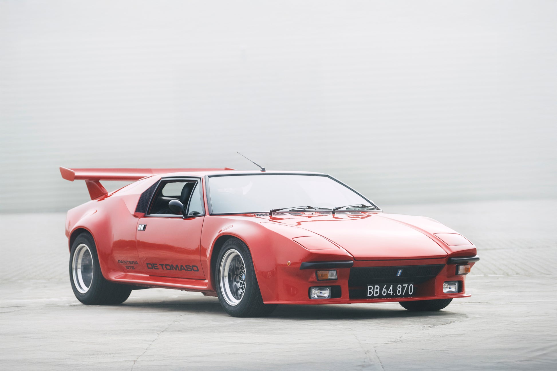 1973 DeTomaso Pantera To GT5-S Specification classic car.