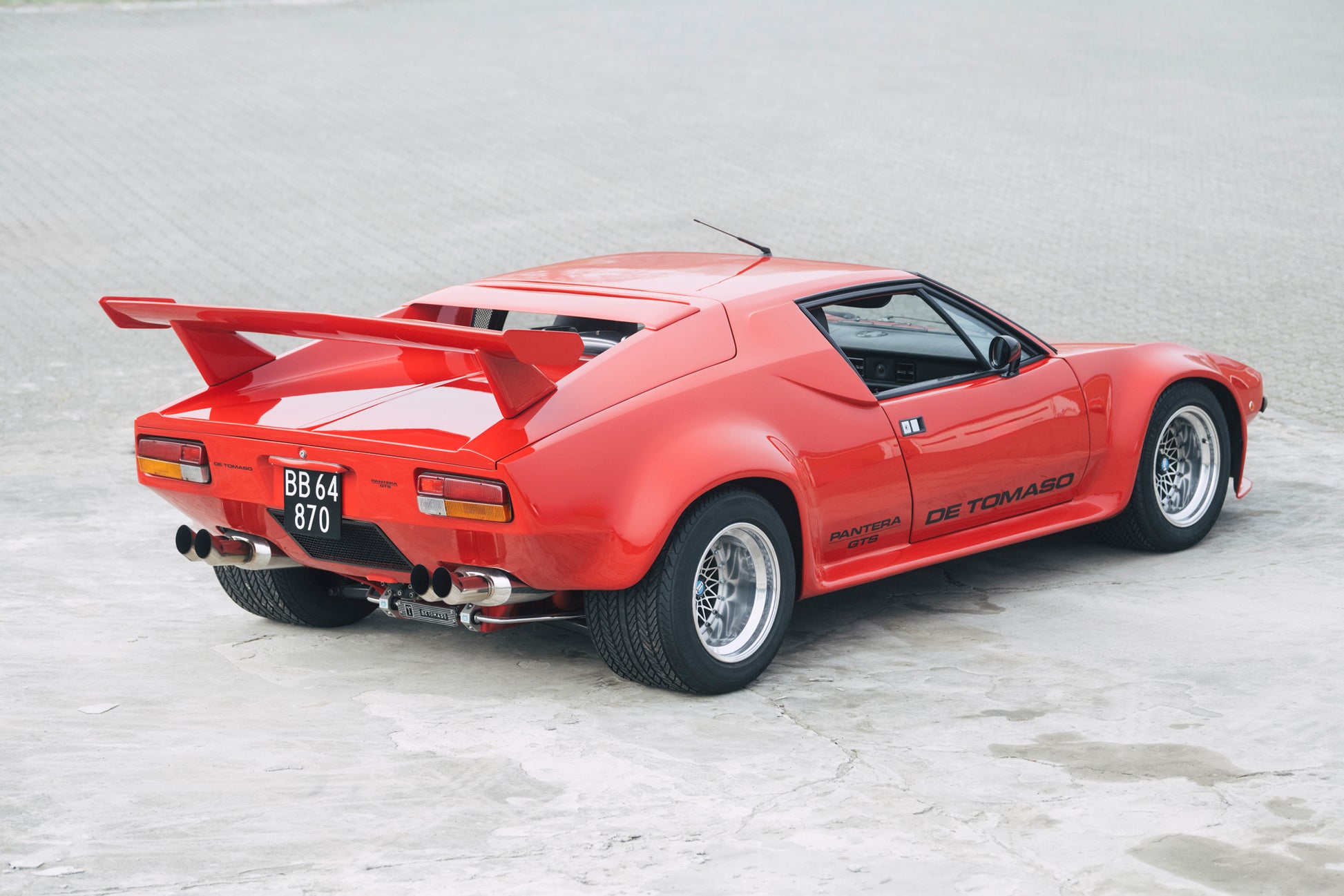 Aggressive looking 1973 DeTomaso Pantera. For sale.