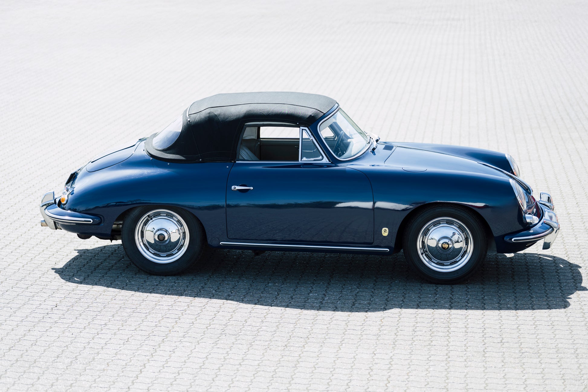 Brightly lit 1962 Porsche 356 B 1600 Super 75 Cabriolet T6.