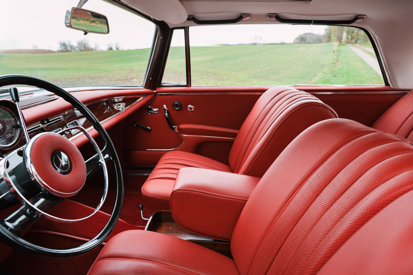 1965 Mercedes Benz 300 SE Coupe