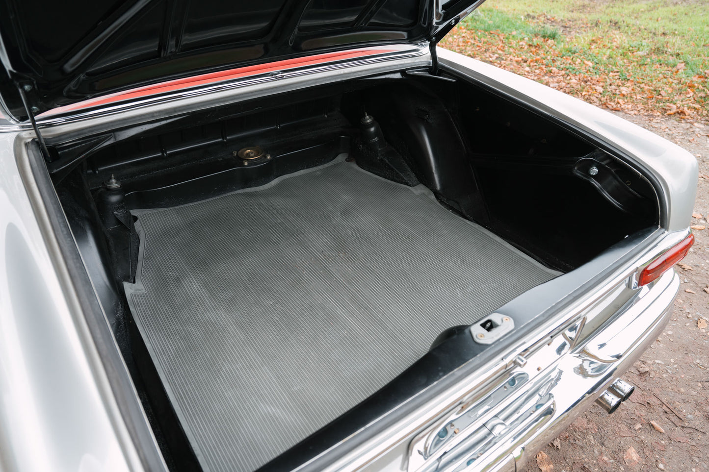 1965 Mercedes Benz 300 SE Coupe