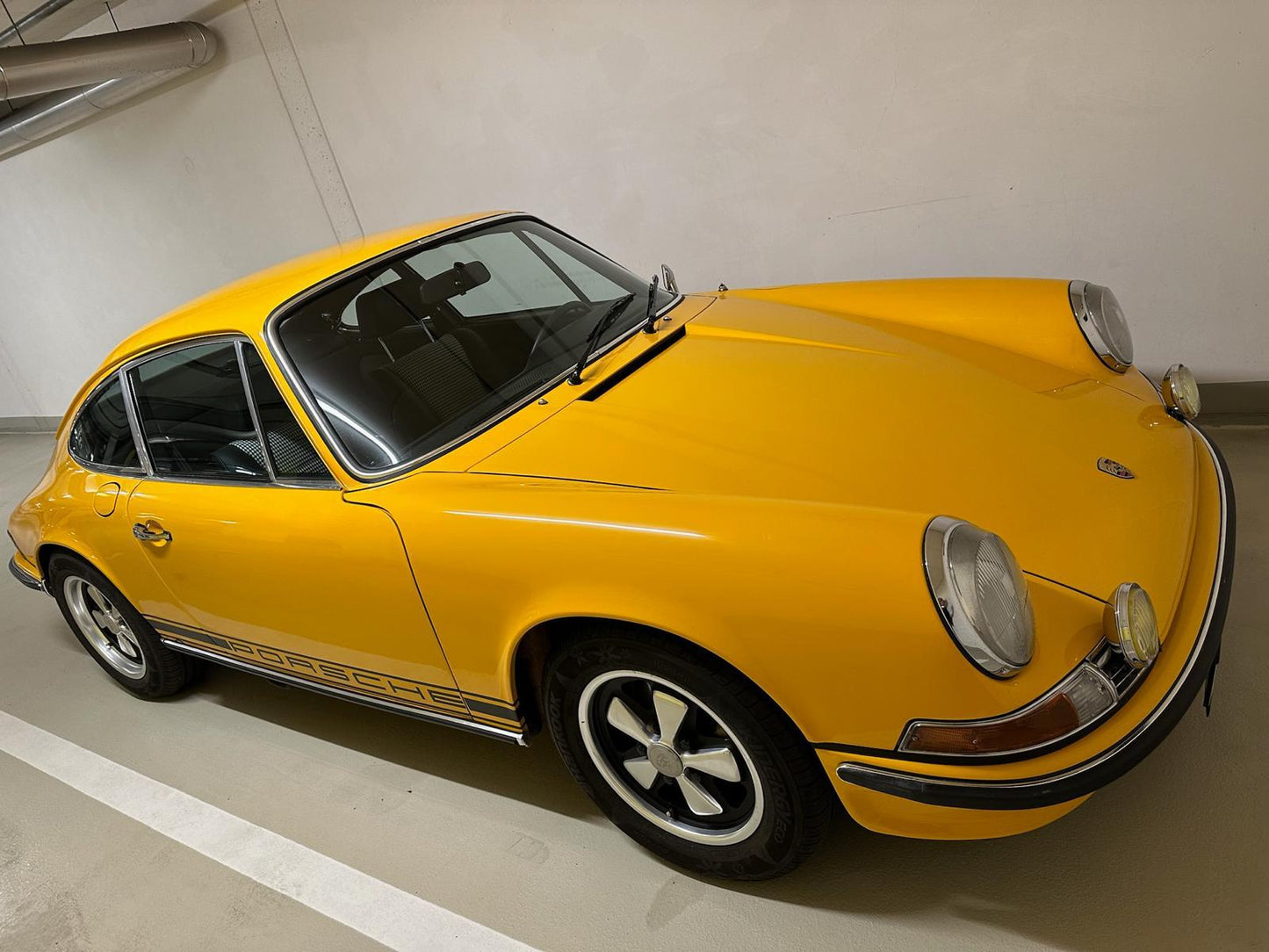1972 Porsche 911S 'Oil klappe'