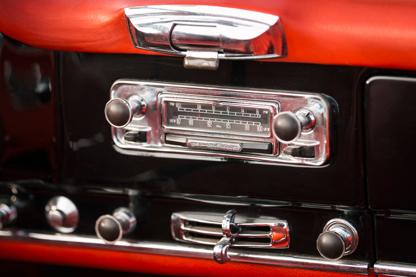 1963 Mercedes Benz 190 SL w. Hardtop