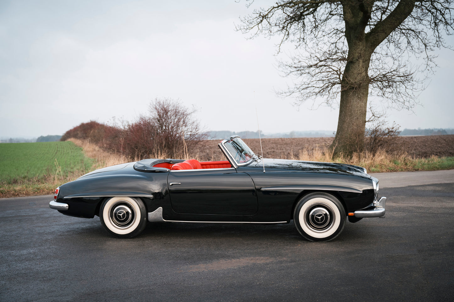 1963 Mercedes Benz 190 SL w. Hardtop