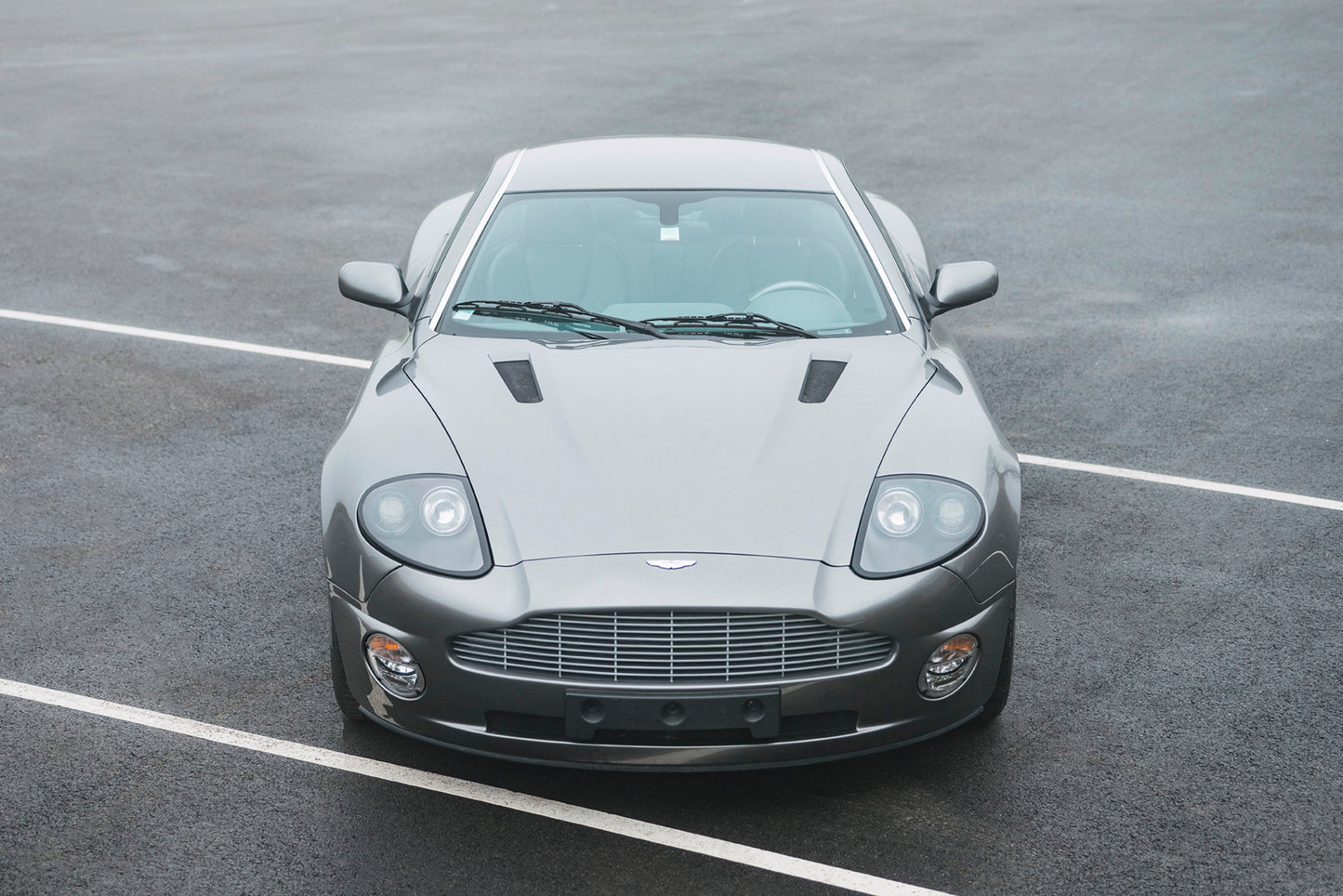 2003 Aston Martin Vanquish