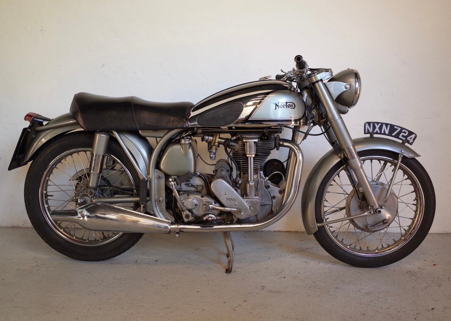 1953 Norton International M40