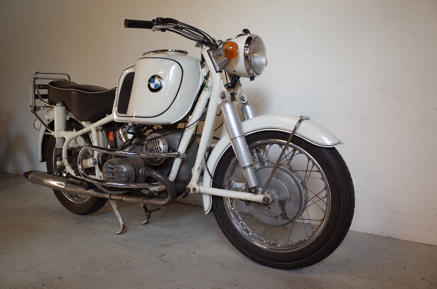 1965 BMW R60/2 Dover White