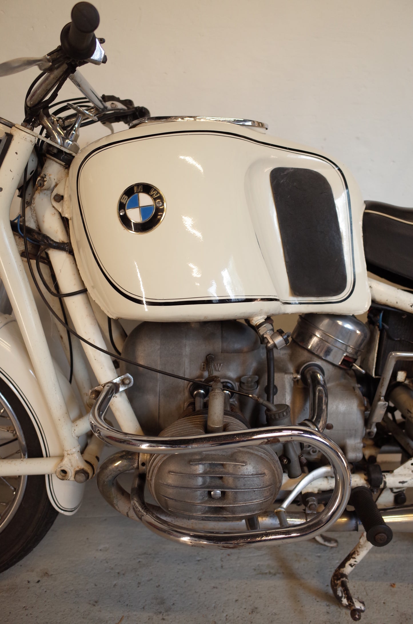 1965 BMW R60/2 Dover White