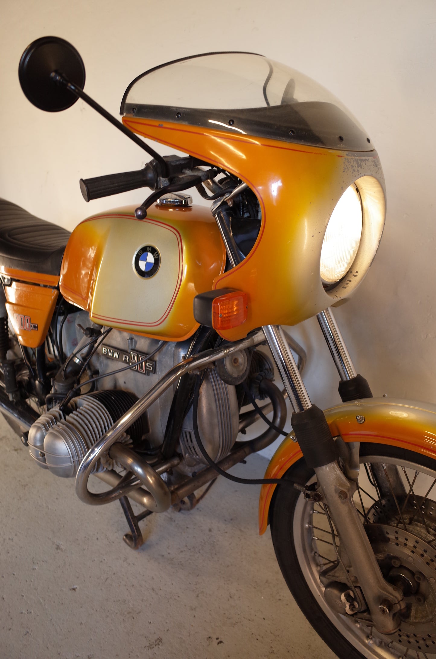 1975 BMW R90S. 900cc Boxer Twin.