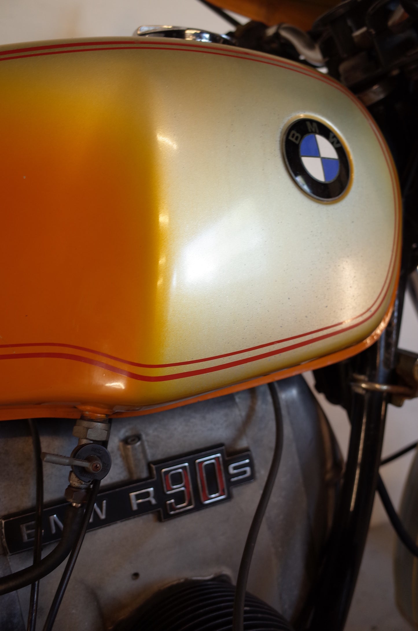 1975 BMW R90S. 900cc Boxer Twin.