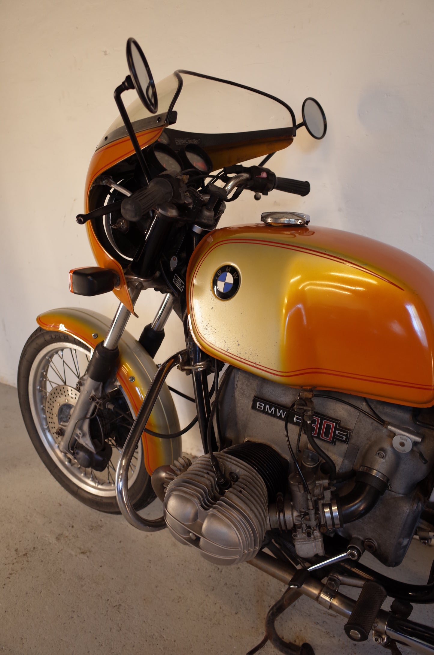 1975 BMW R90S. 900cc Boxer Twin.