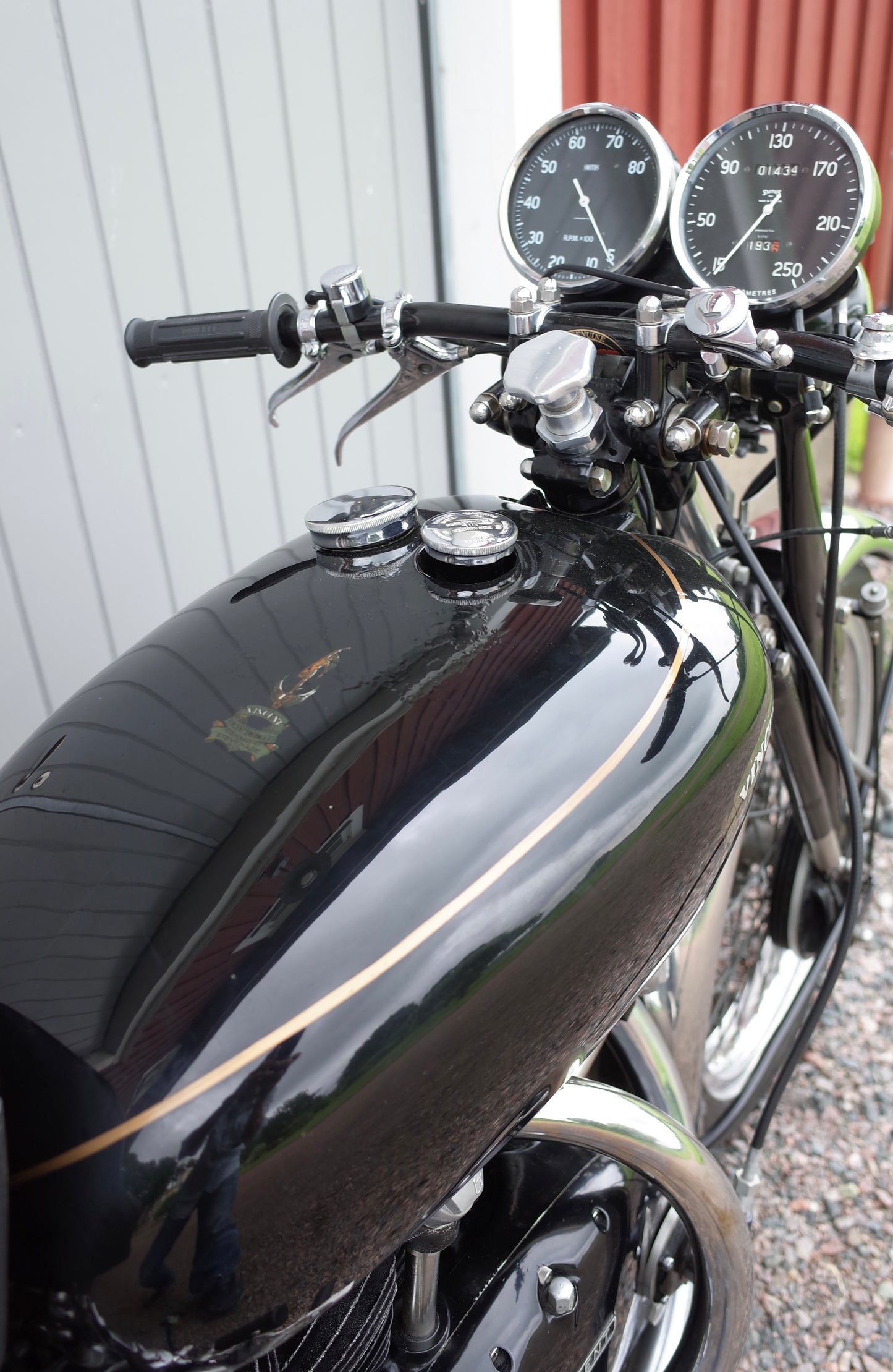 1951 Vincent Rapide to Black Shadow Specification