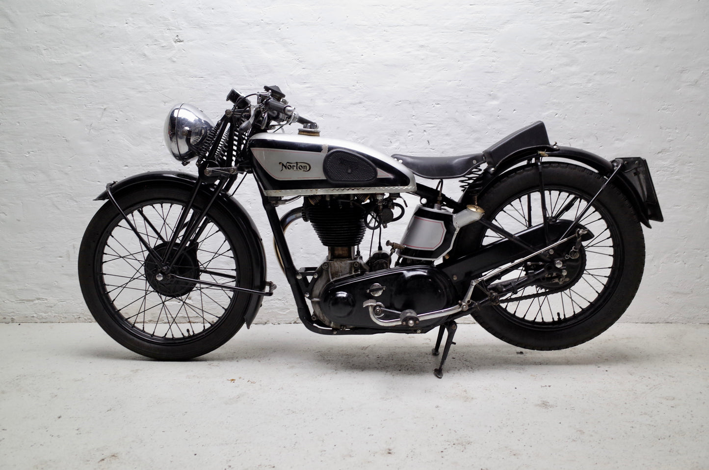 1937 Norton International M30. 500cc OHC