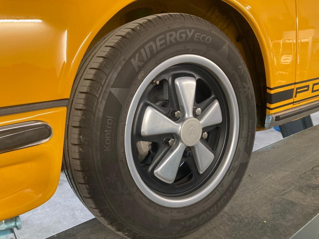 1972 Porsche 911S 'Oil klappe'