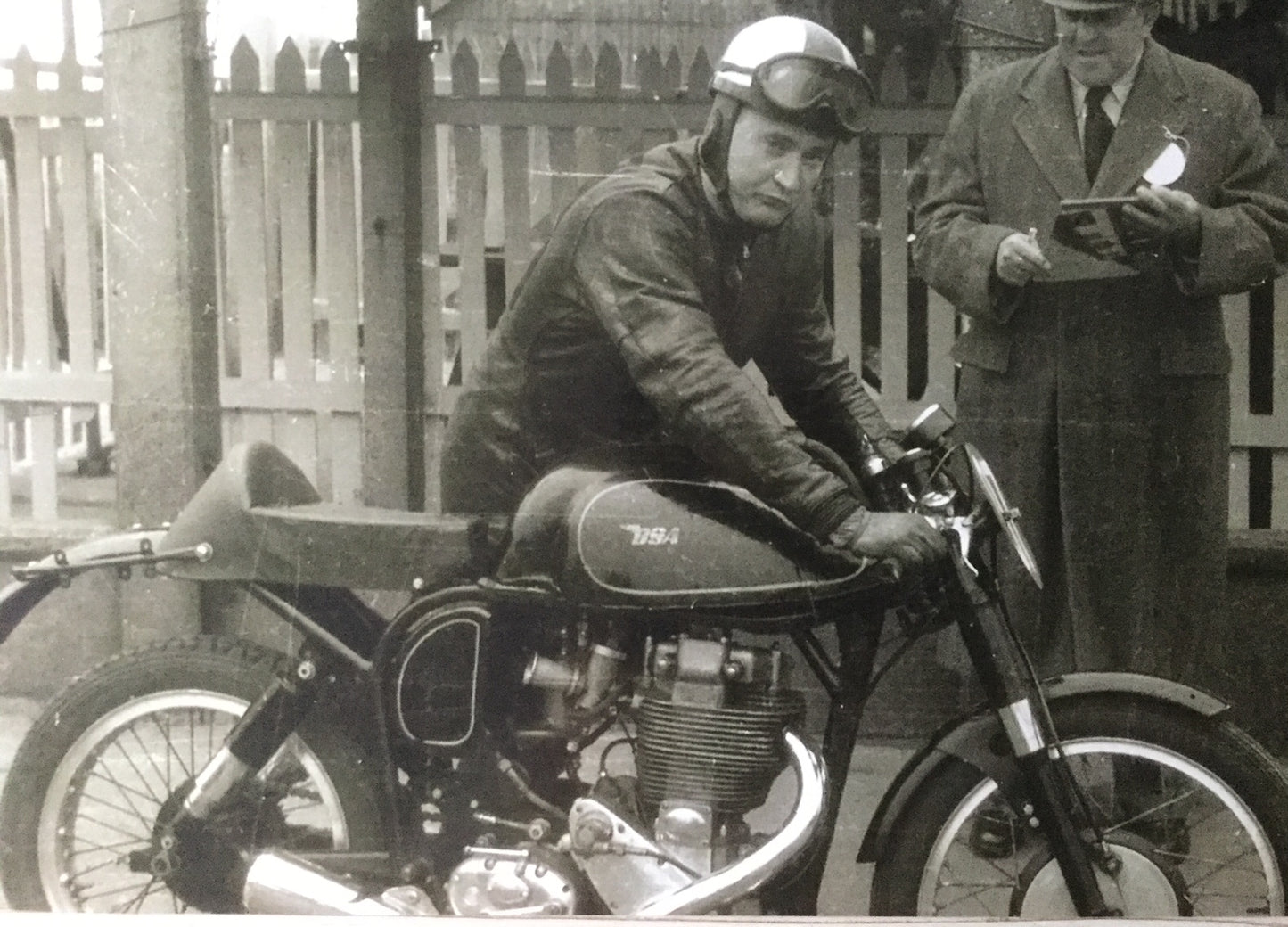 1952 Pike-BSA TT Gold Star. 350cc OHV.